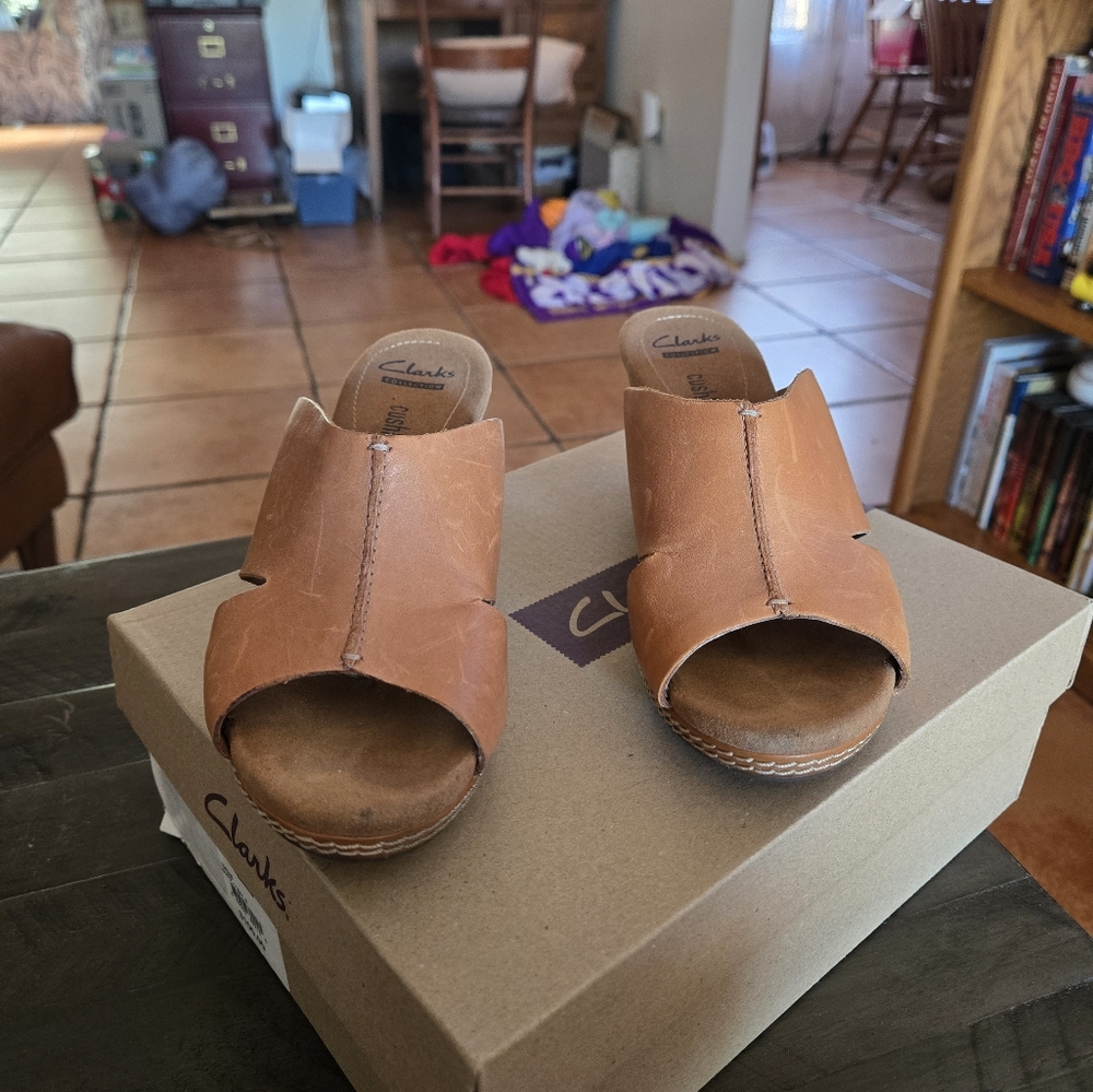 Clarks Tan Wedges